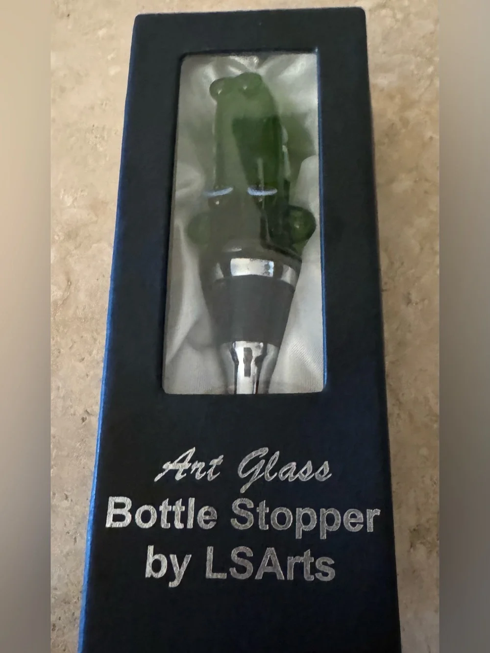 LSArts Alligator Handblown glass bottle stopper.